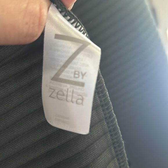 Zella jacket - Picture 4 of 6